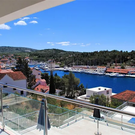 Lovisa - 4 Star With Pool And Amazing Sea View Villa Milna (Brac)