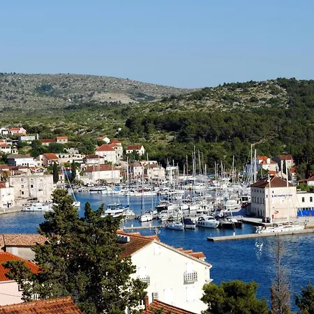 Lovisa - 4 Star With Pool And Amazing Sea View Villa *